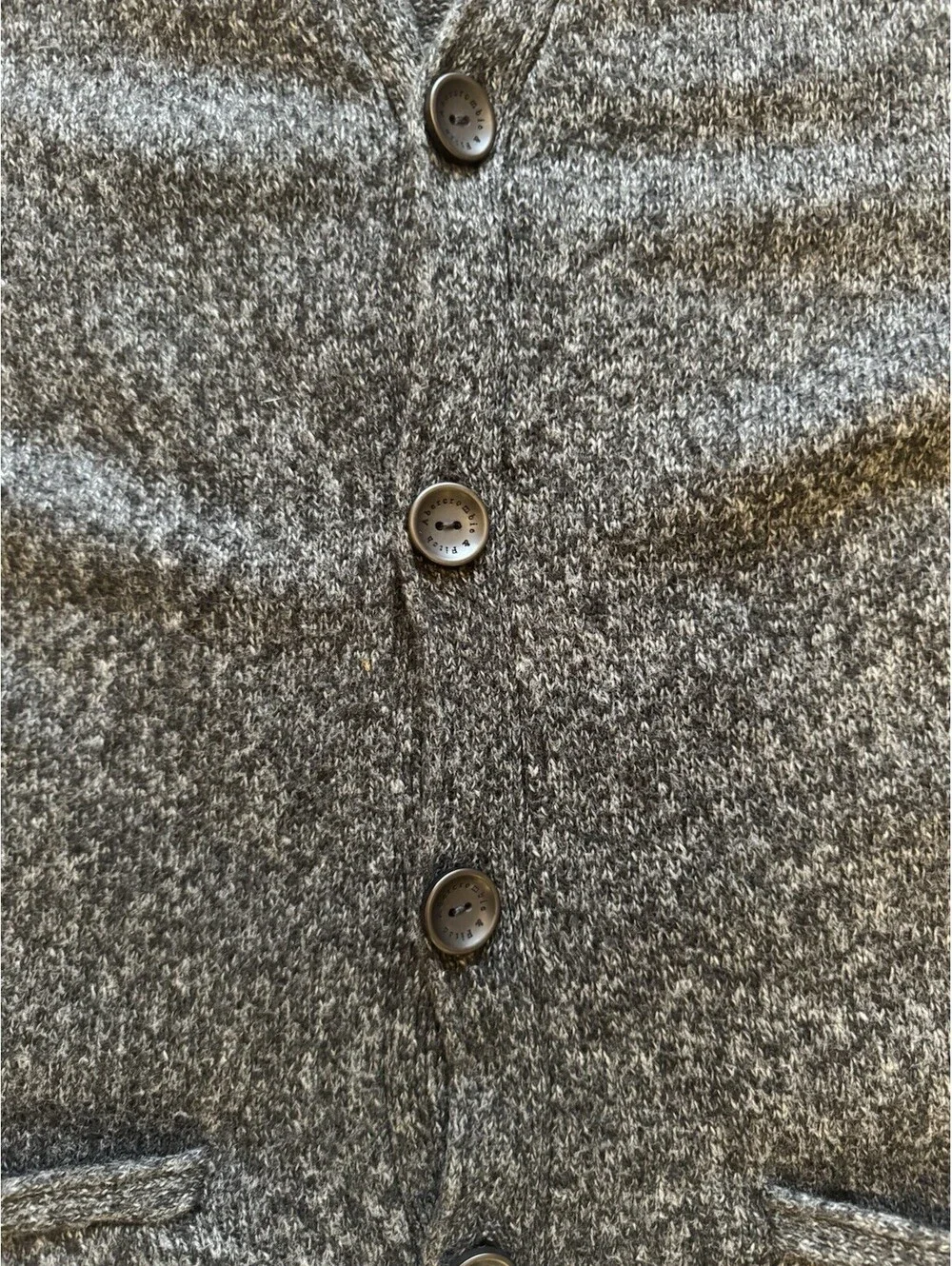 Abercrombie & Fitch Gray Button Cardigan Sweater Men’s Size L Soft Knit Casual